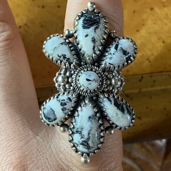 White Buffalo Turquoise Sterling Silver Statement Ring Size 8 - Picture 1 of 9